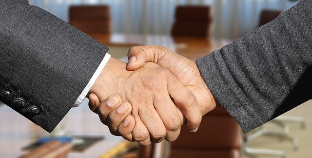 shaking hands ga5c497198 640